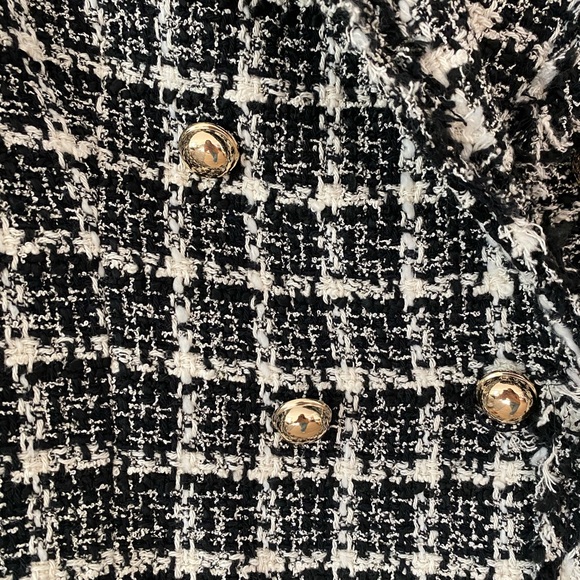 Zara Black and White Tweed Blazer with Gold Buttons - Picture 4 of 5